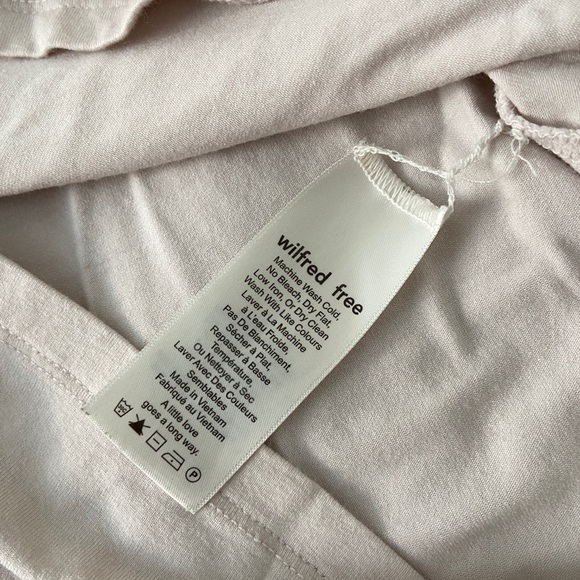 Aritzia Wilfred Boxy Blush Swing Pocket Tee - Picture 4 of 4